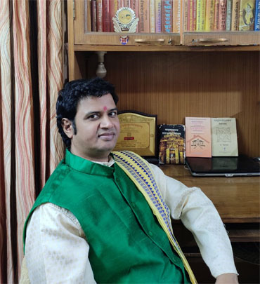 Dr. Acharya  Chakradhara